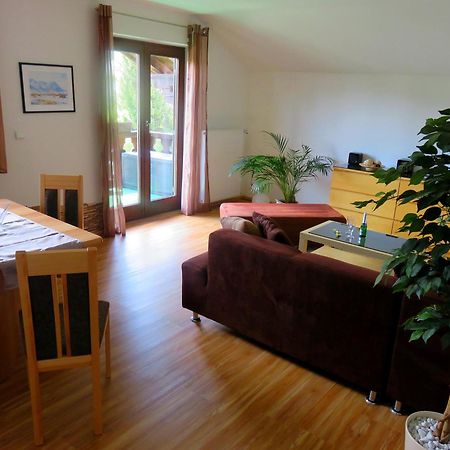 Ferienwohnung Ariane ガルミッシュ・パルテンキルヒェン エクステリア 写真