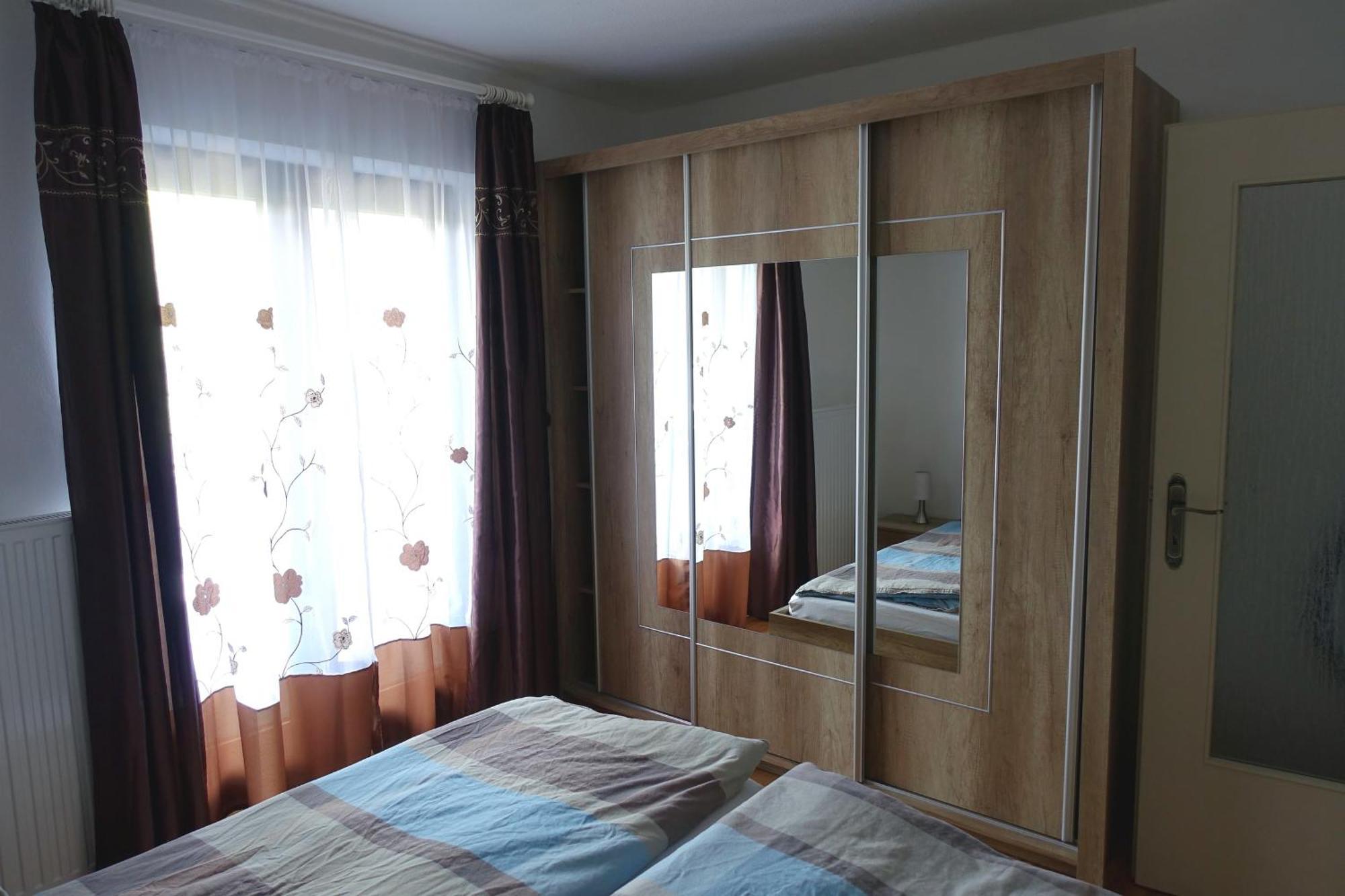 Ferienwohnung Ariane ガルミッシュ・パルテンキルヒェン エクステリア 写真