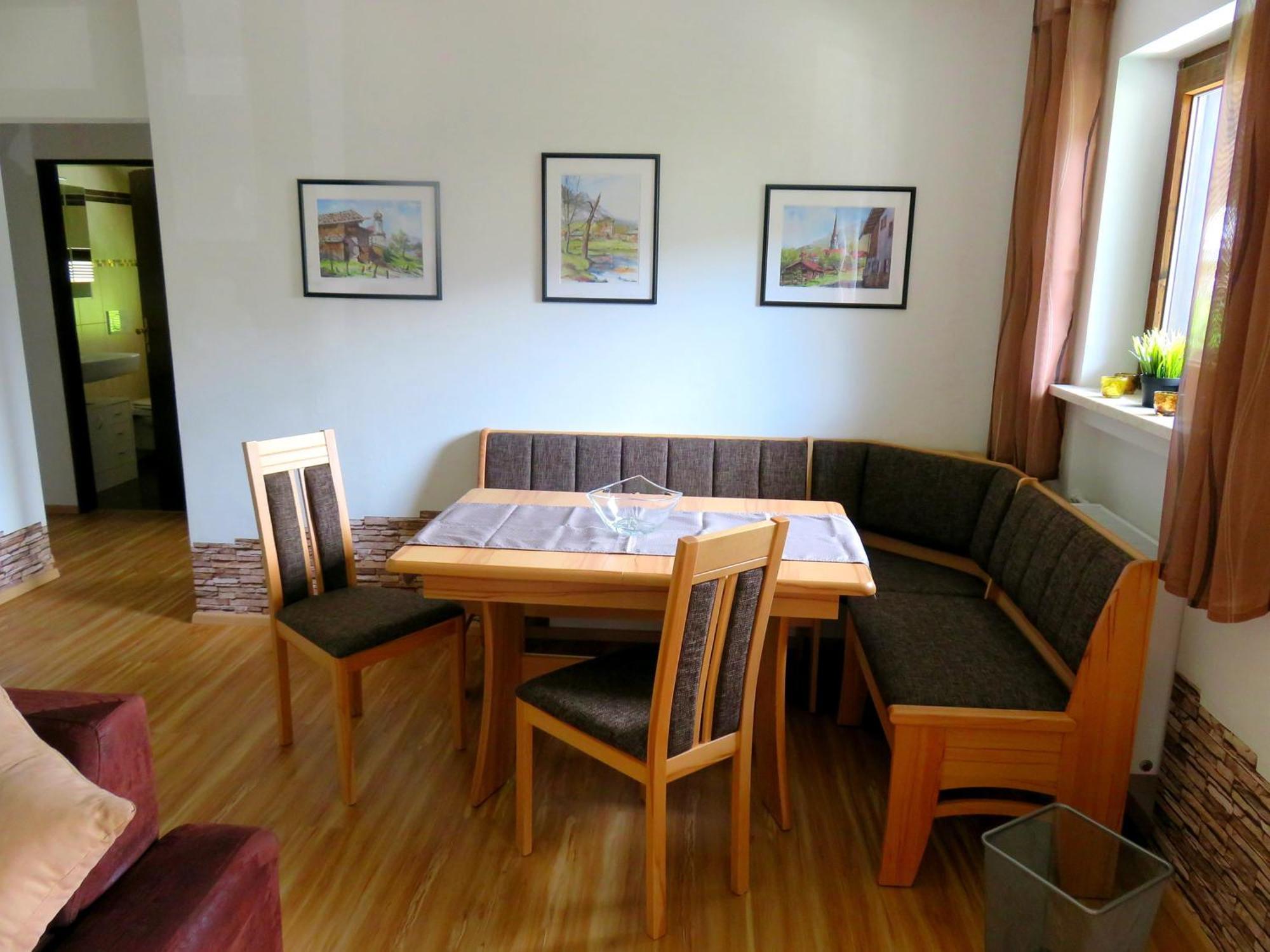 Ferienwohnung Ariane ガルミッシュ・パルテンキルヒェン エクステリア 写真