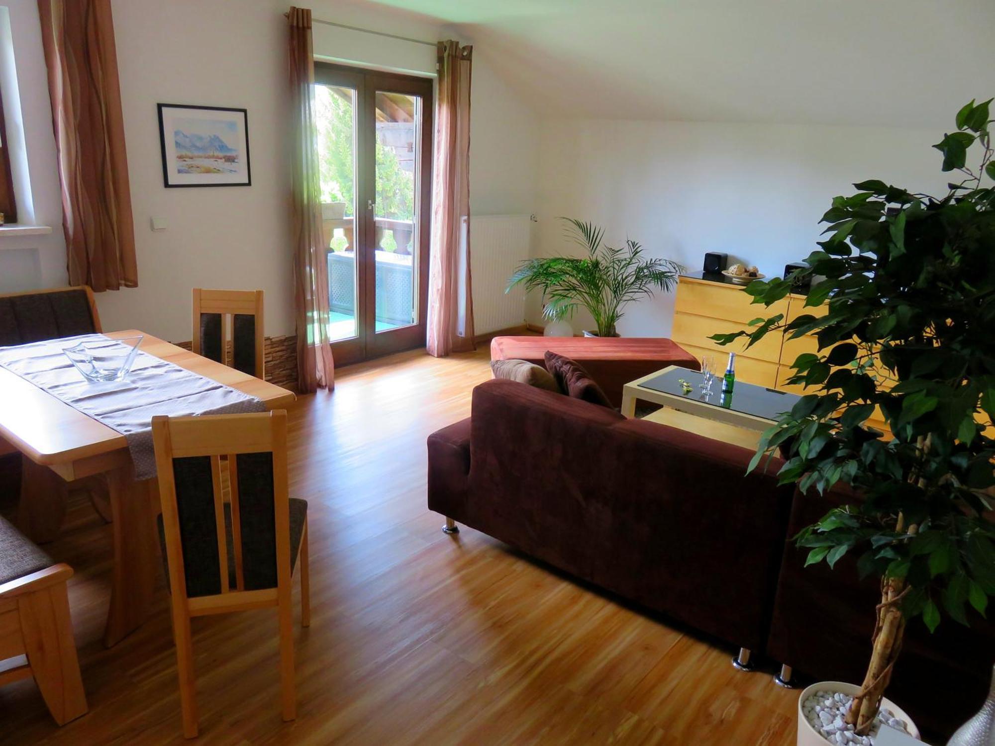 Ferienwohnung Ariane ガルミッシュ・パルテンキルヒェン エクステリア 写真